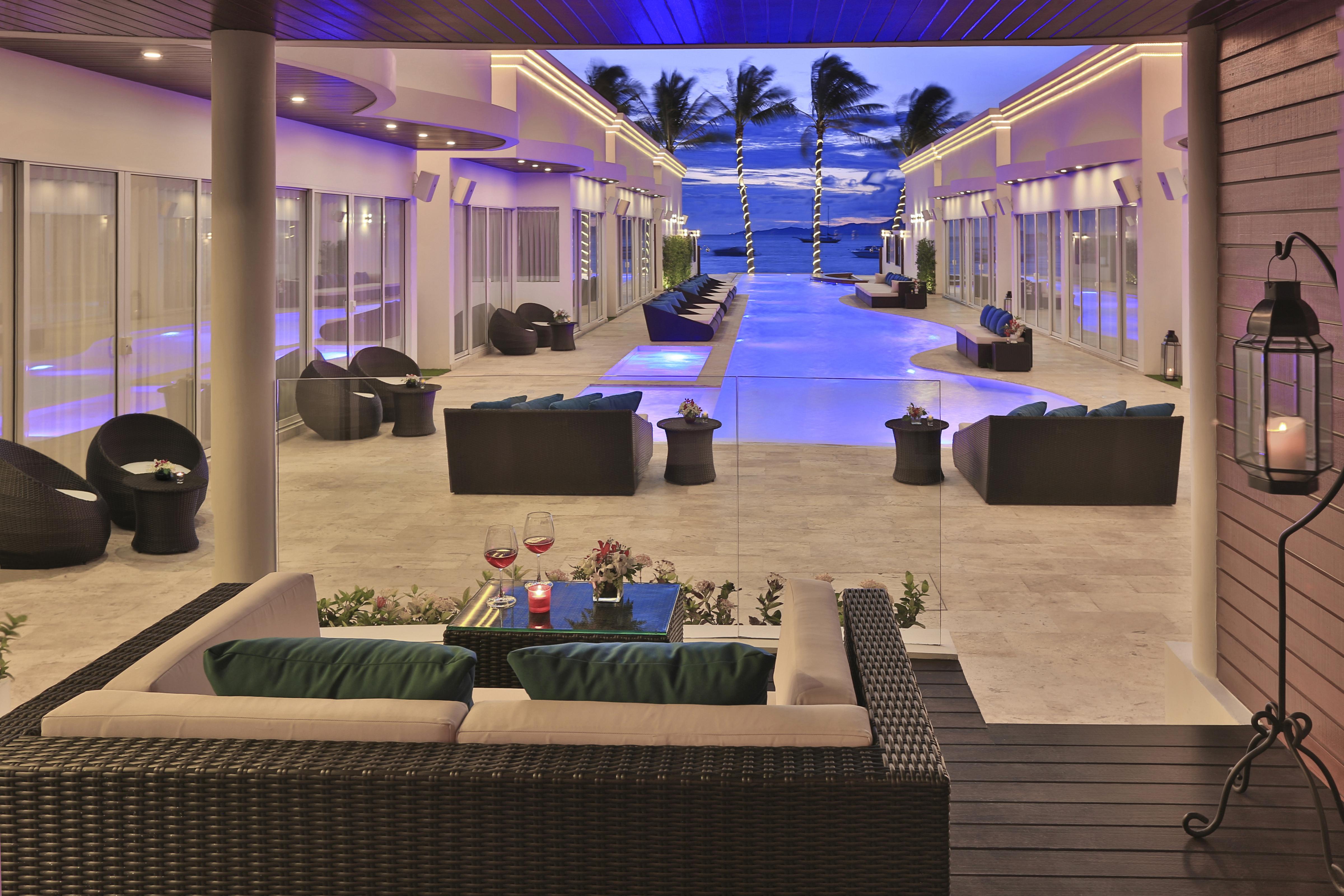 The Privilege Hotel Ezra Beach Club Bangrak pláž Exteriér fotografie