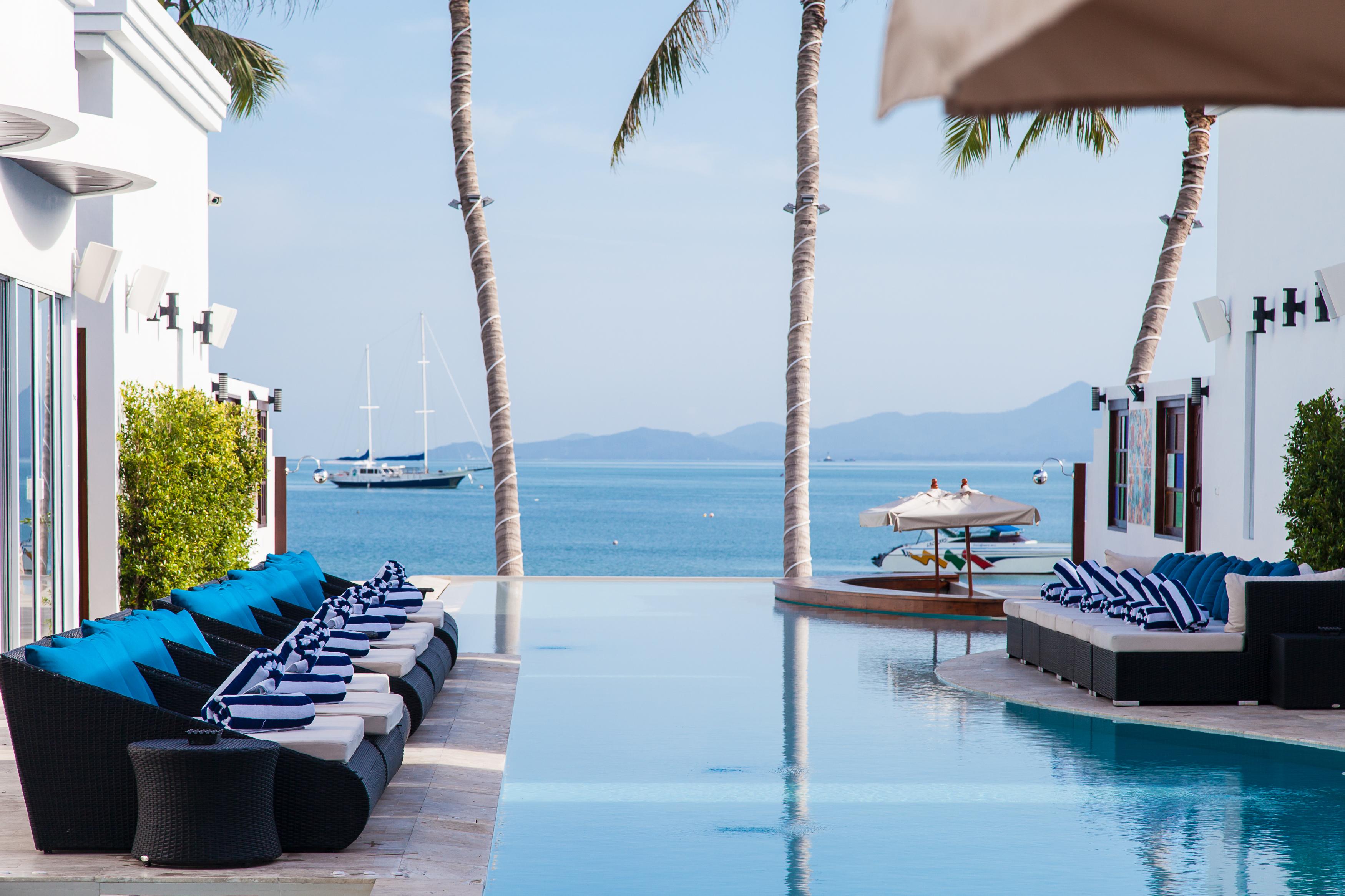 The Privilege Hotel Ezra Beach Club Bangrak pláž Exteriér fotografie