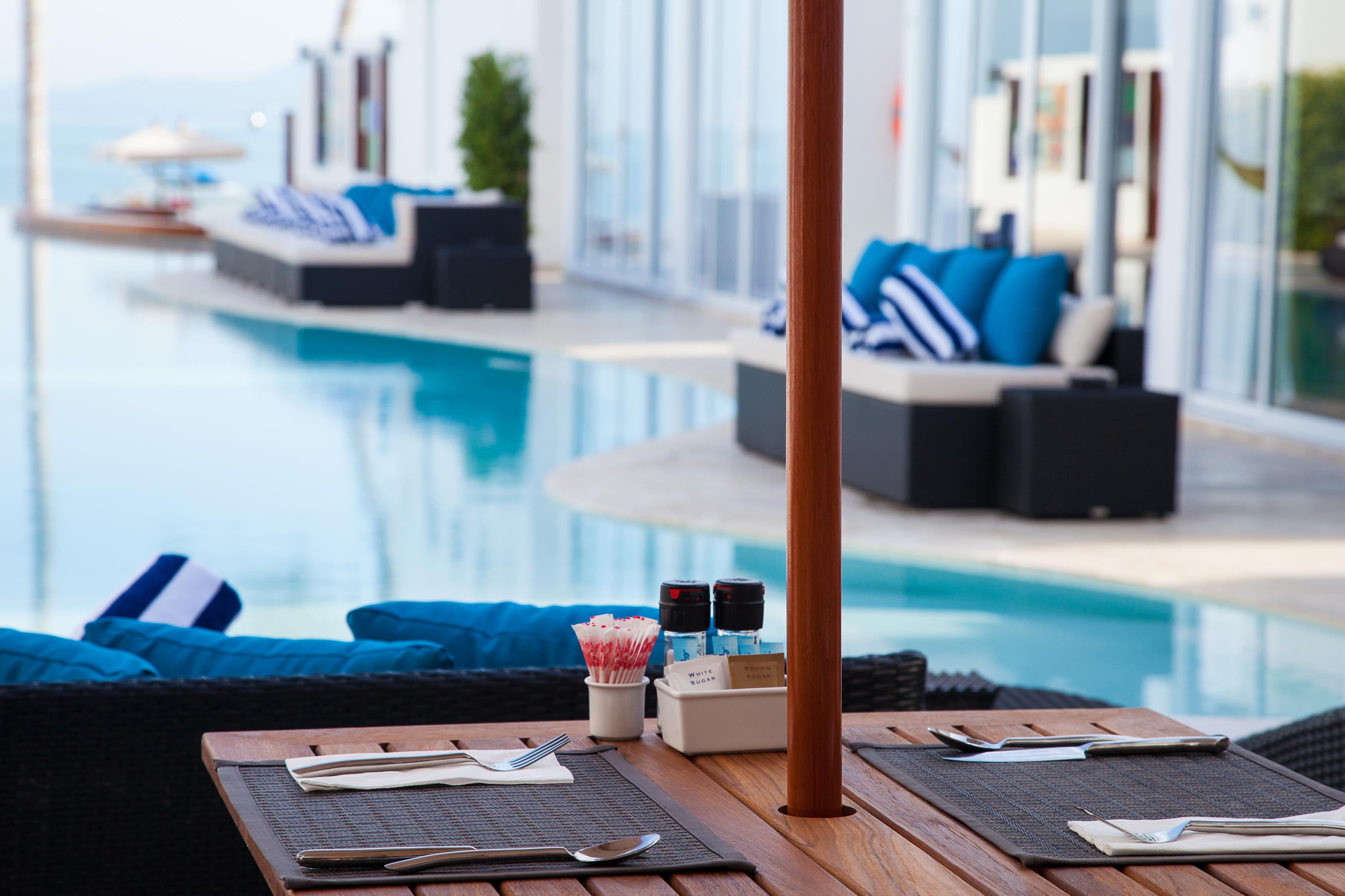 The Privilege Hotel Ezra Beach Club Bangrak pláž Exteriér fotografie