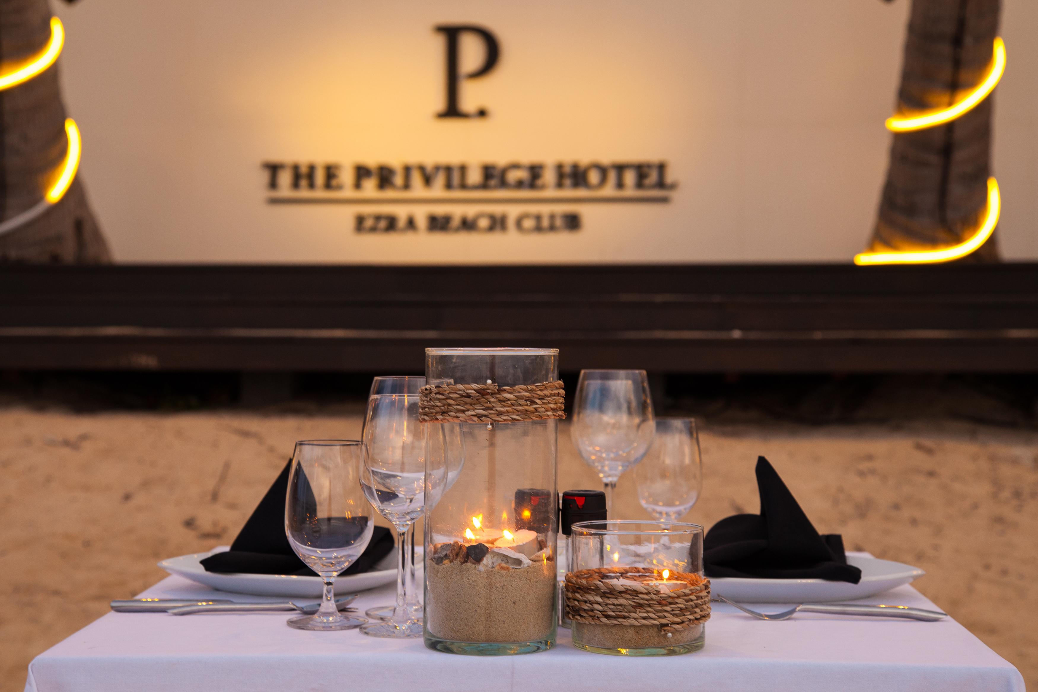 The Privilege Hotel Ezra Beach Club Bangrak pláž Exteriér fotografie